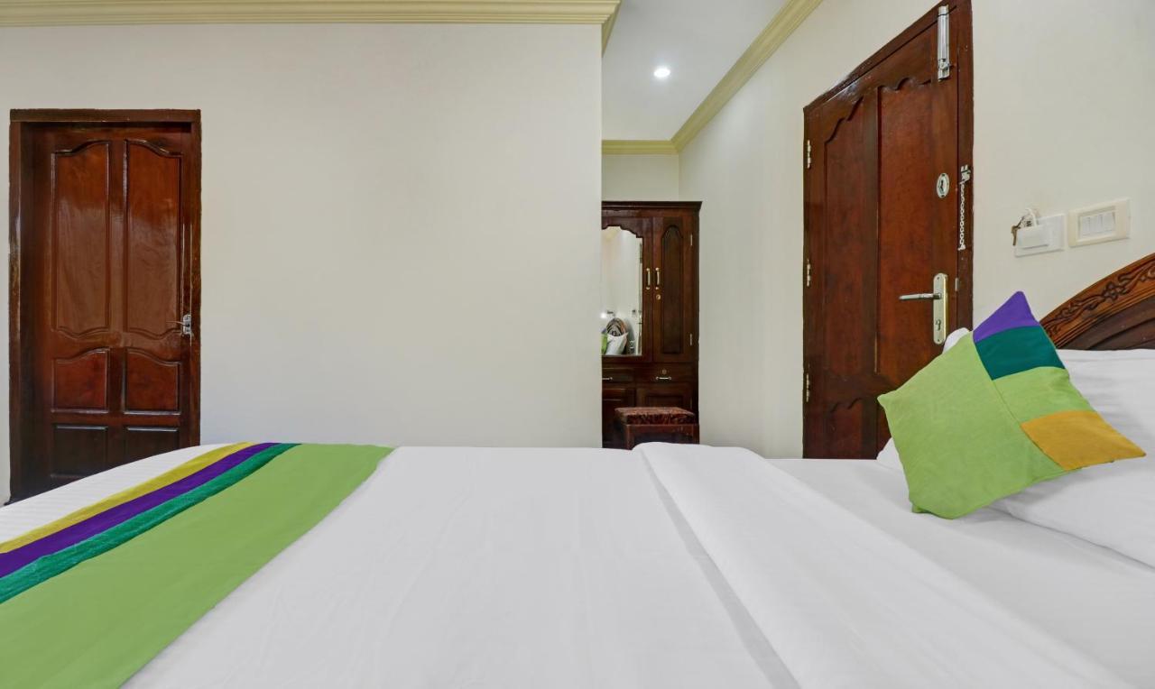 Itsy Hotels The Waters Edge Beach Resort Kovalam Exterior foto